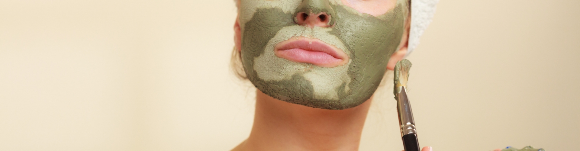 masque à l'argile verte pour le visage